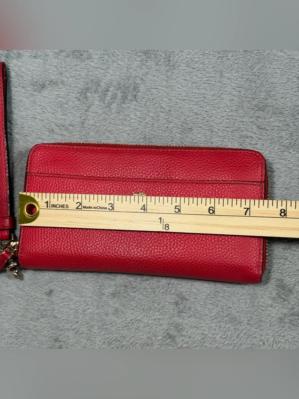 Coach Women’s Red Pebbled Leather Accordion Zip Wallet Wristlet Gold Hardware